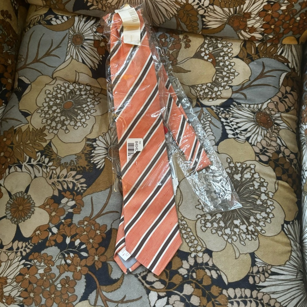 Altea orange and brown tie